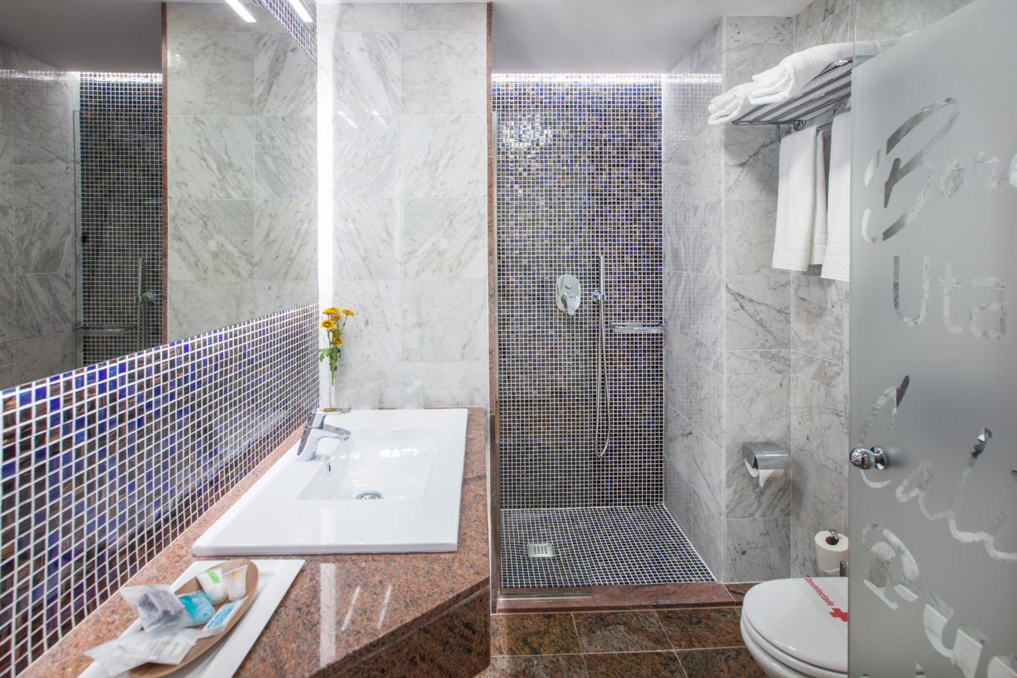 Europe Playa Marina - Adults Only Hotel Illetas Luaran gambar