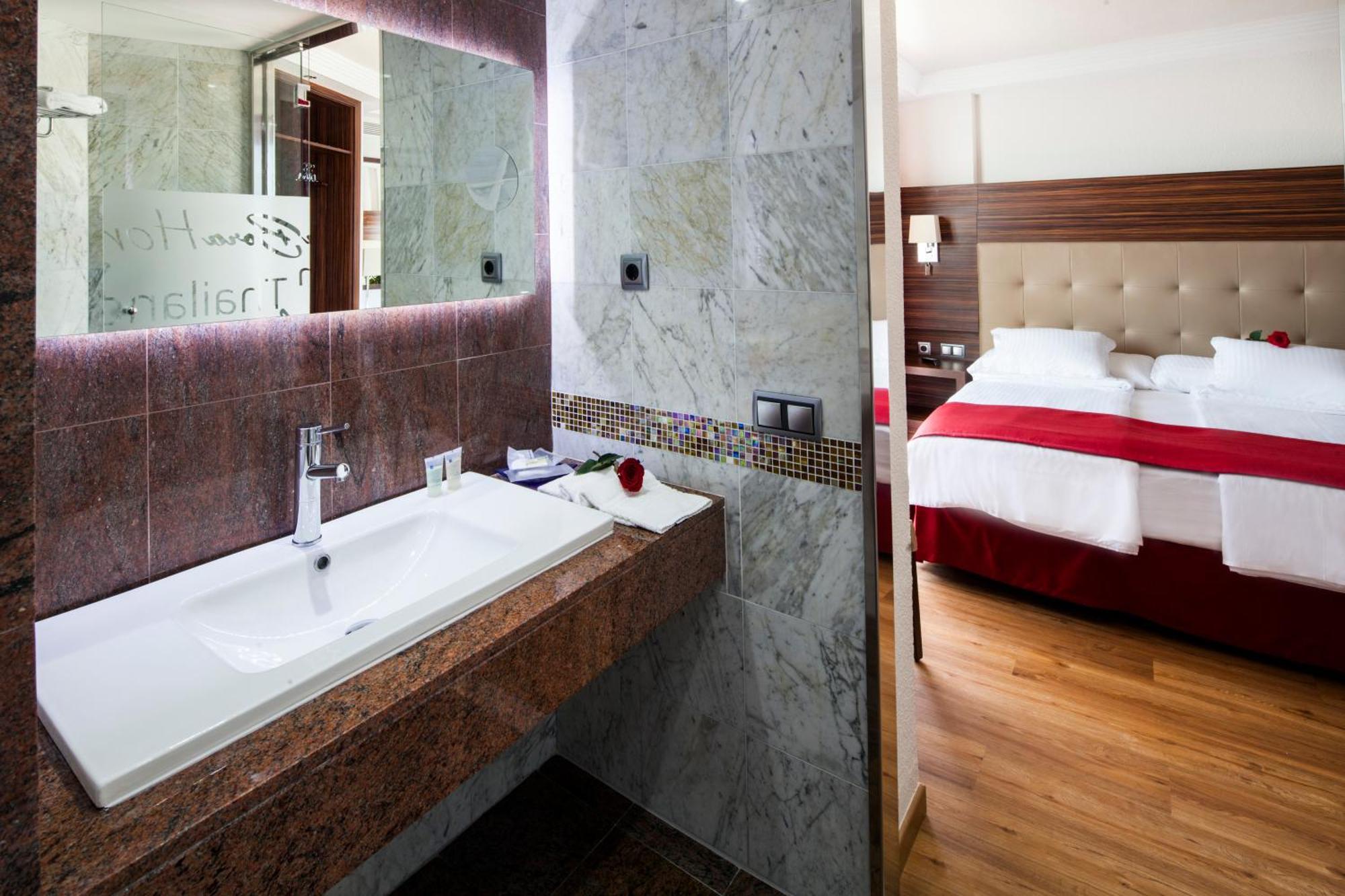 Europe Playa Marina - Adults Only Hotel Illetas Luaran gambar
